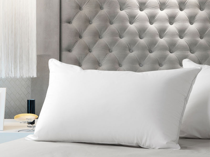 https://www.trendhome.com/wp-content/uploads/2019/02/Hotel-Bedding-Supplier-China-Factory-Pillow-Supplier.jpg